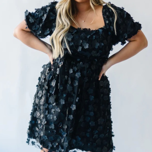 Piper and Scoot 3D Carly Floral dress NWT size S - Picture 4 of 5